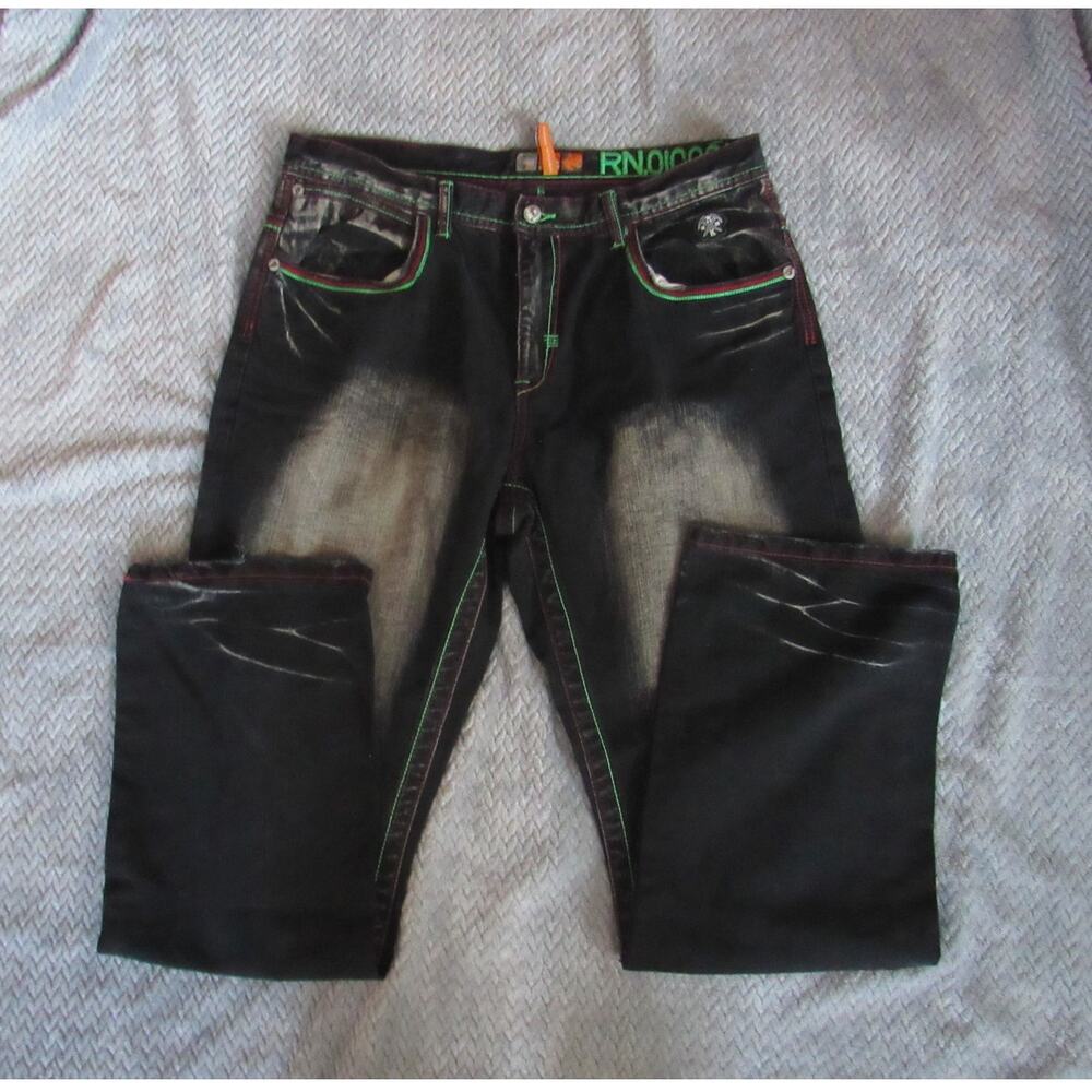 AKADEMIKS 36 x 32 Black Denim with Grn Red Stitching Distressed Straight Fit Y2K